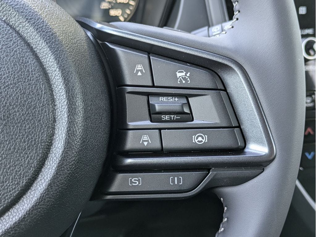 2025 Subaru FORESTER Limited Hybrid