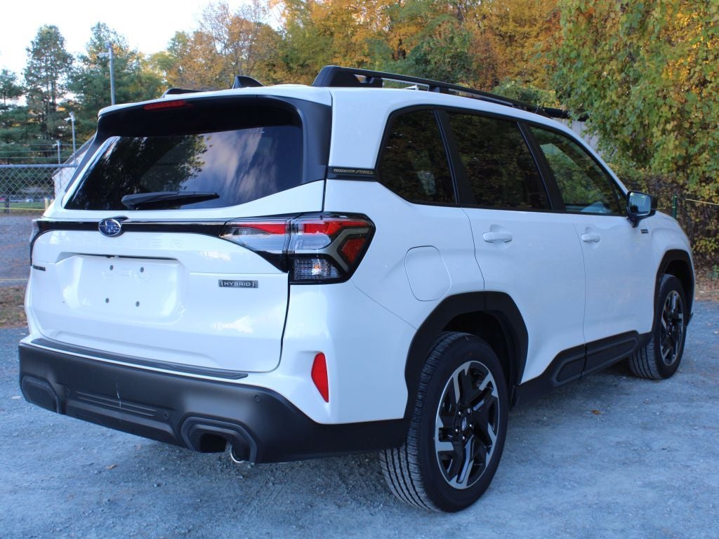 2025 Subaru FORESTER Limited Hybrid
