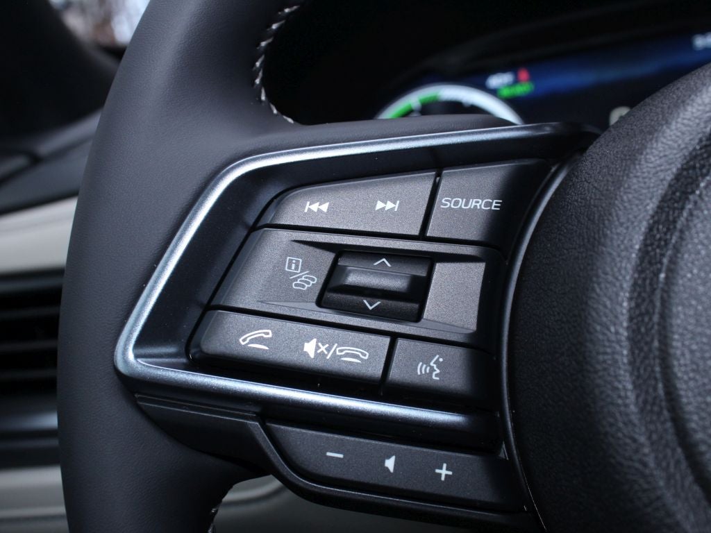 2025 Subaru FORESTER Limited Hybrid