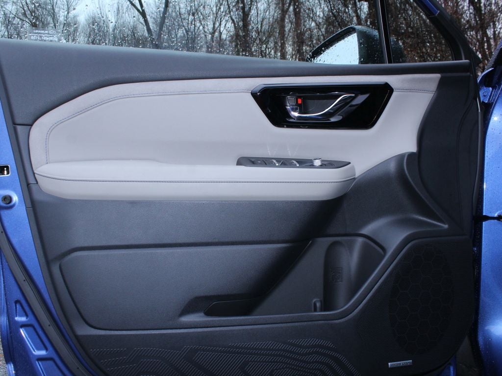 2025 Subaru FORESTER Limited Hybrid