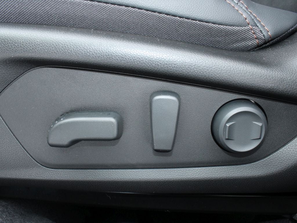 2025 Subaru FORESTER Touring Hybrid