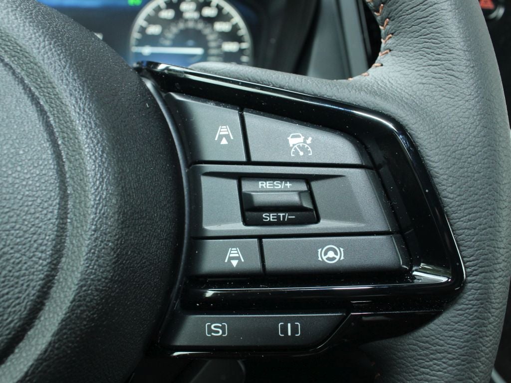 2025 Subaru FORESTER Touring Hybrid