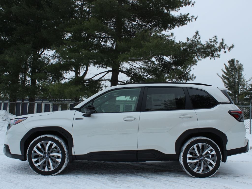2025 Subaru FORESTER Touring Hybrid