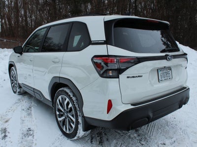 2025 Subaru FORESTER Touring Hybrid
