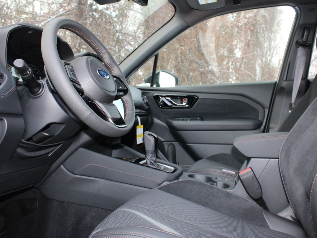 2025 Subaru FORESTER Touring Hybrid