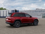 2027 Jeep Grand Cherokee GRAND CHEROKEE LAREDO X 4X4